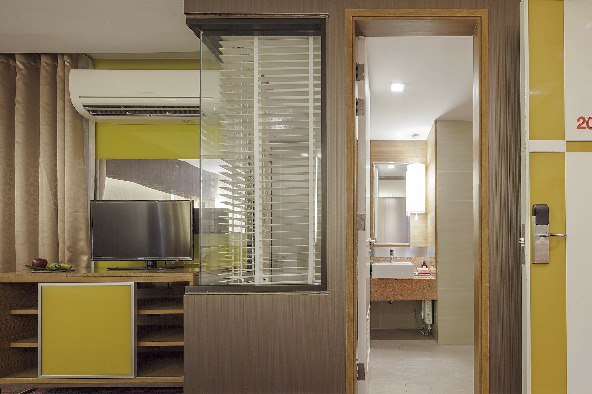 Фото Tango Vibrant Living Hotel