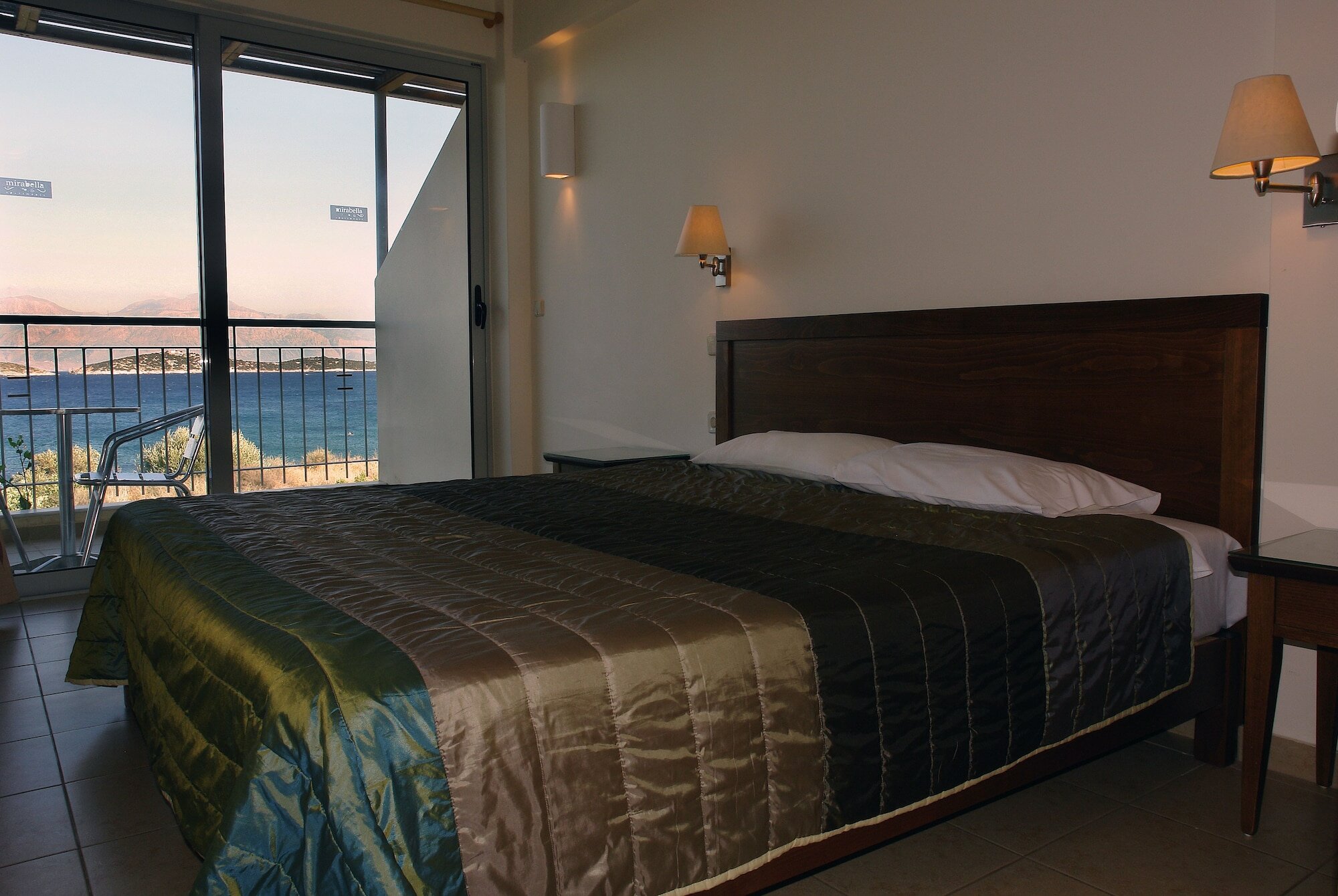 Фото Mirabella Apartments