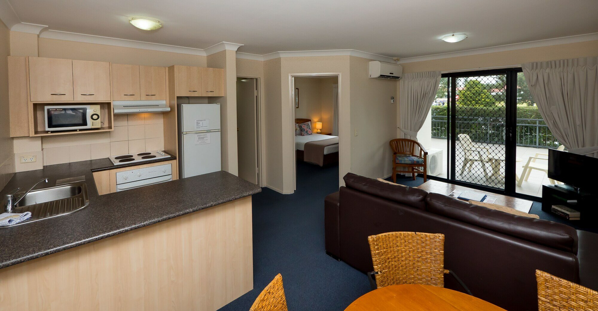 Фото Island Beach Resort