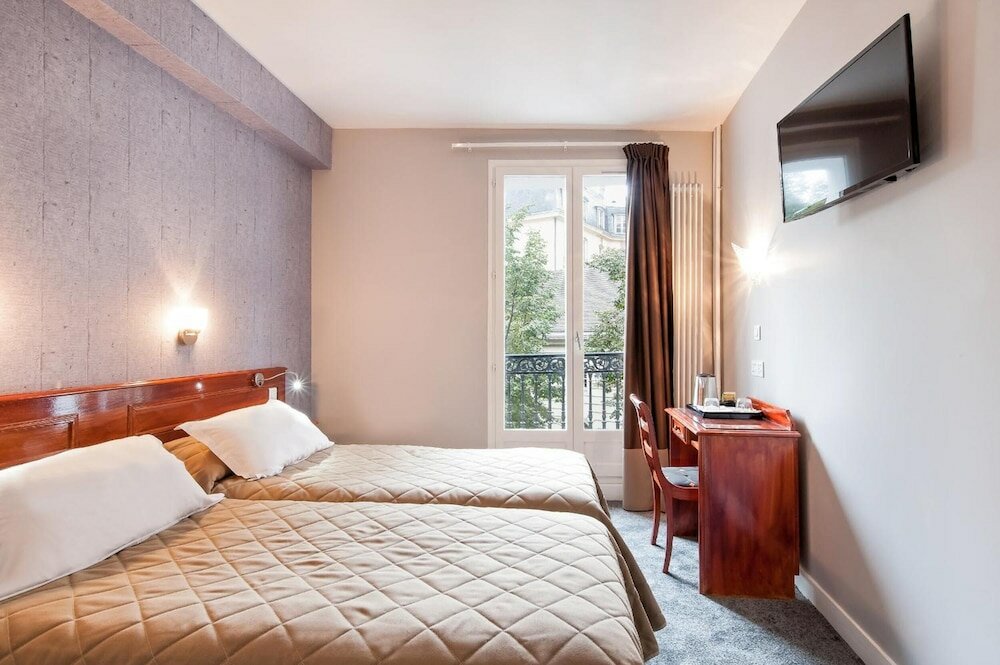 Фото Hotel Americain