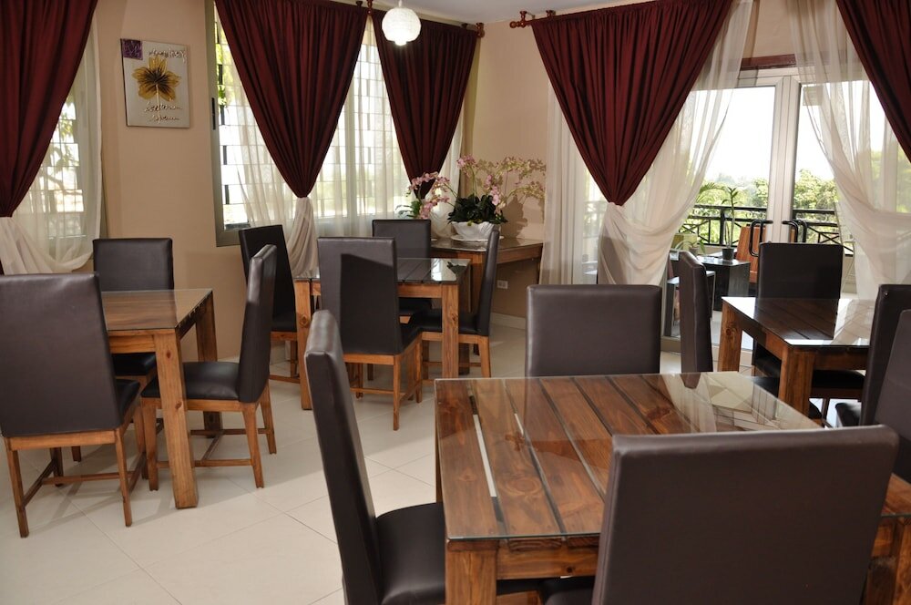 Фото Allamanda Hotel