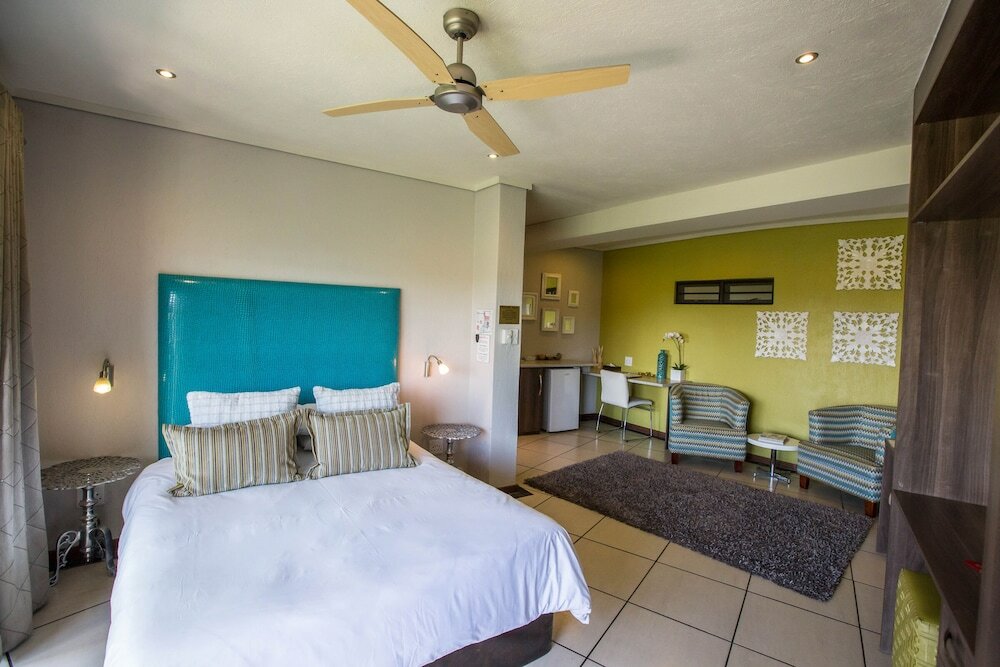 Фото La Roca Guesthouse