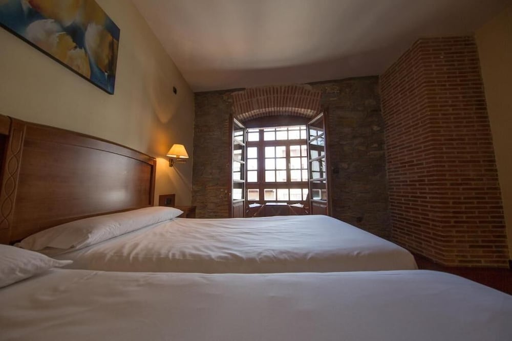 Фото Hotel Aroi Bierzo Plaza