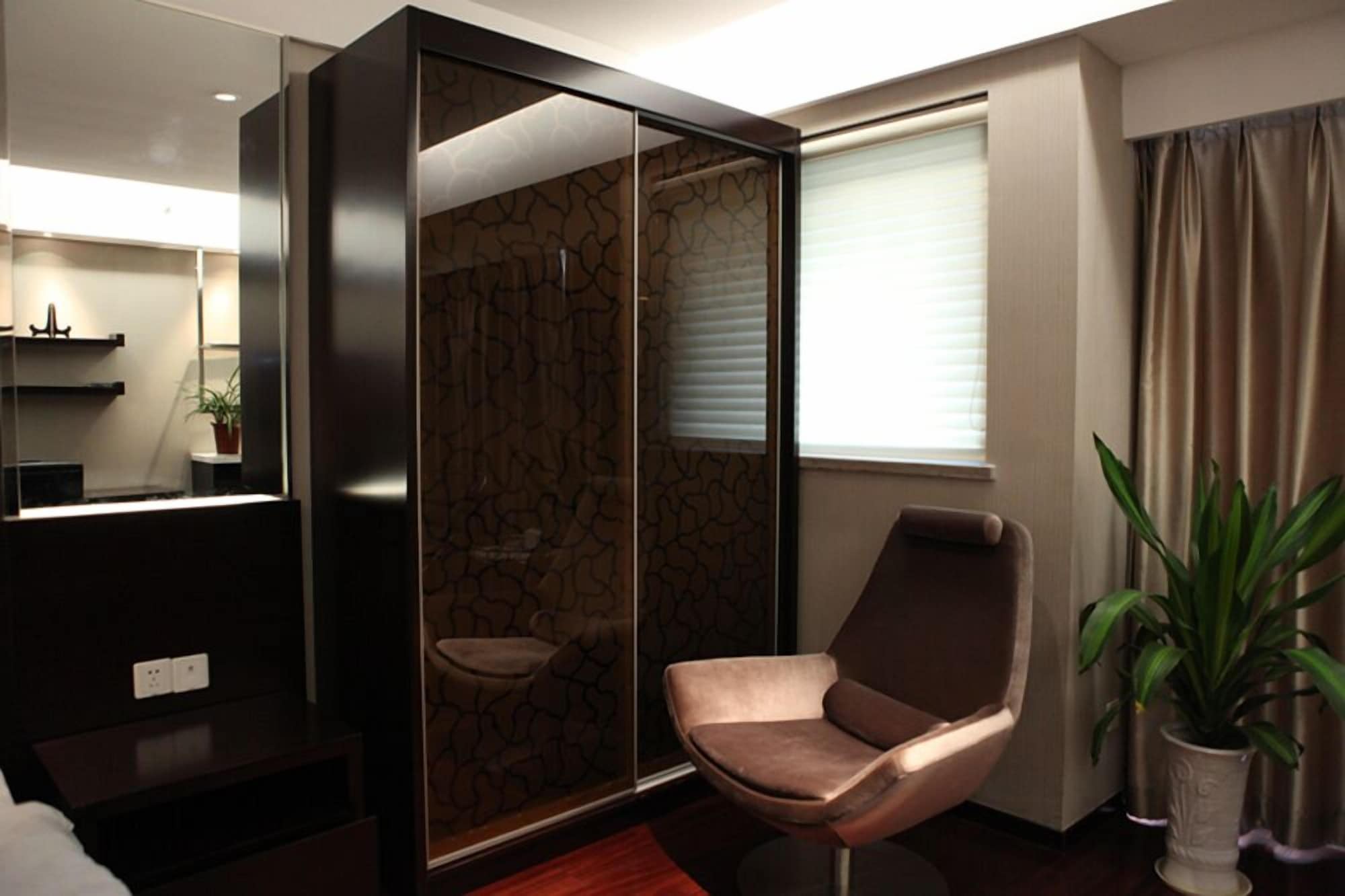 Фото Nanjing Kaibin Apartment-Xinjiekou Kairun Branch