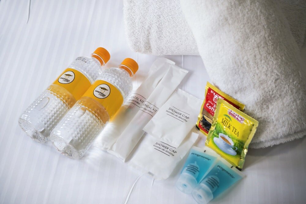 Фото Sandpiper Hotel