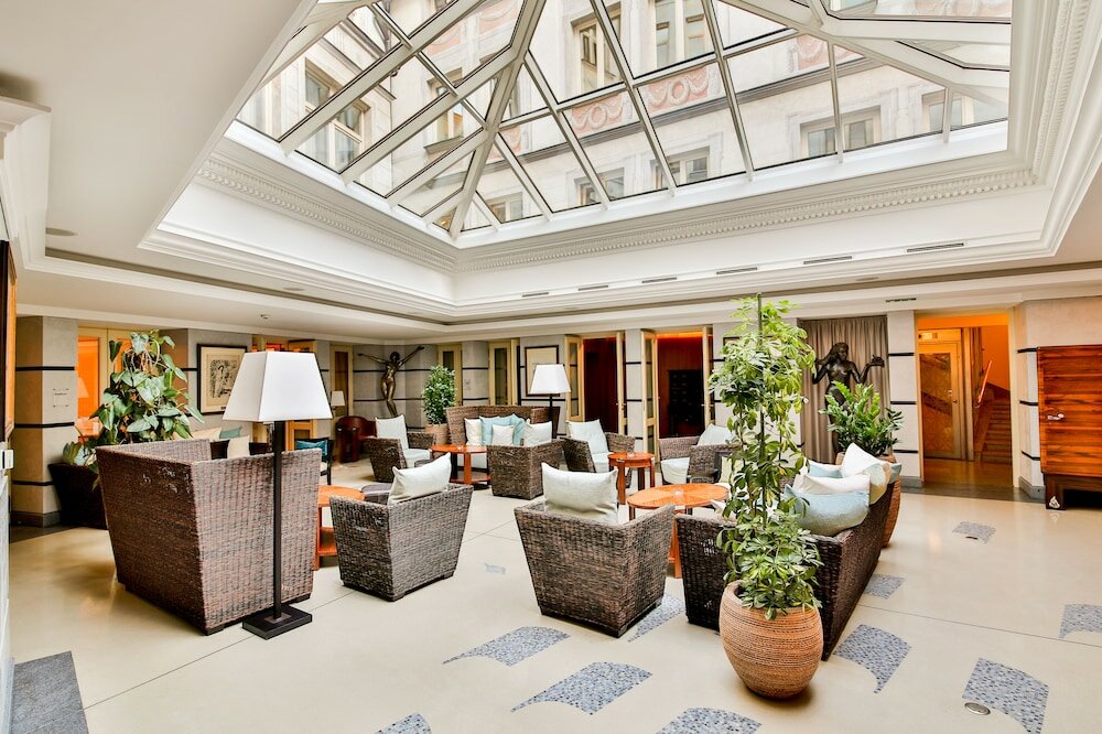 Фото отеля 2