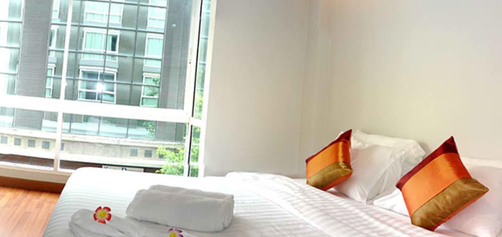 Фото Nantra Sukhumvit 39 Hotel