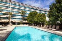 Фото Sheraton Ontario Airport Hotel