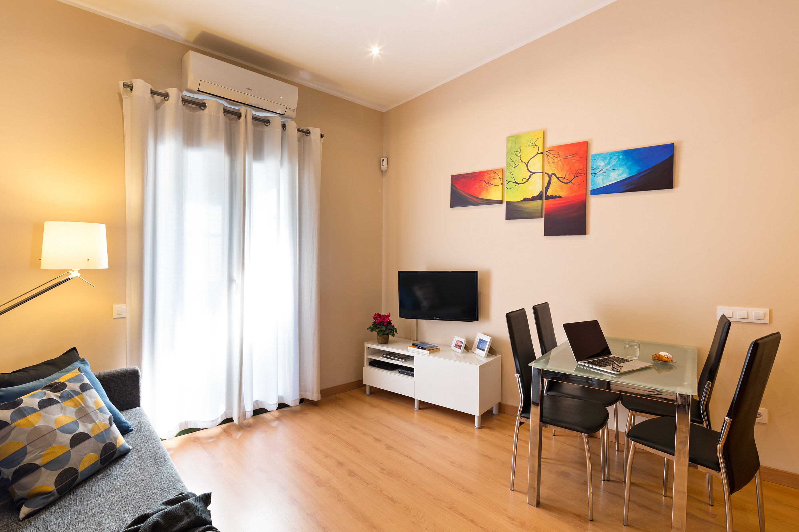 Фото Lugaris Rambla