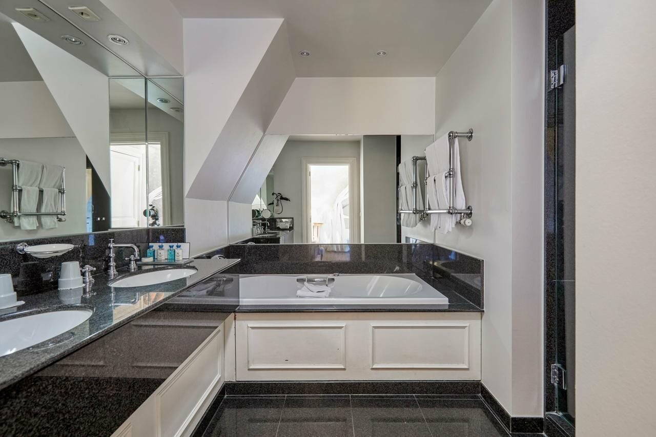 Фото The Pand Hotel