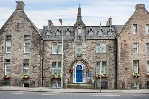 Гостиница Leonardo Hotel Edinburgh City в Эдинбурге