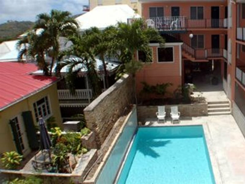 Фото Company House Hotel