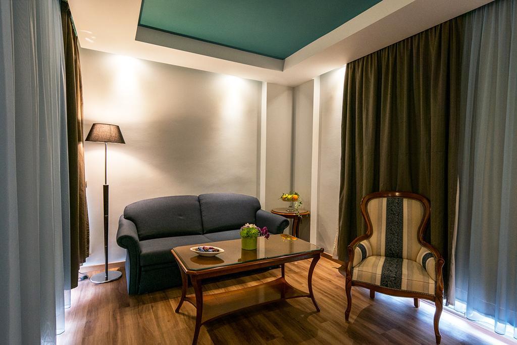 Фото Oasis Hotel Apartments