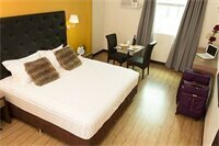 Apollonia Royale Hotel (Central Luzon, City of Angeles), hotel