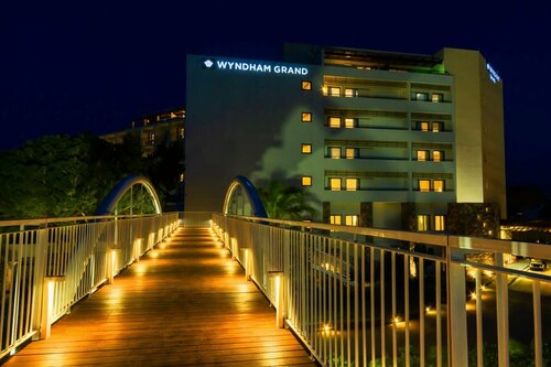 Гостиница Wyndham Grand Crete Mirabello Bay в Агиос-Николаосе