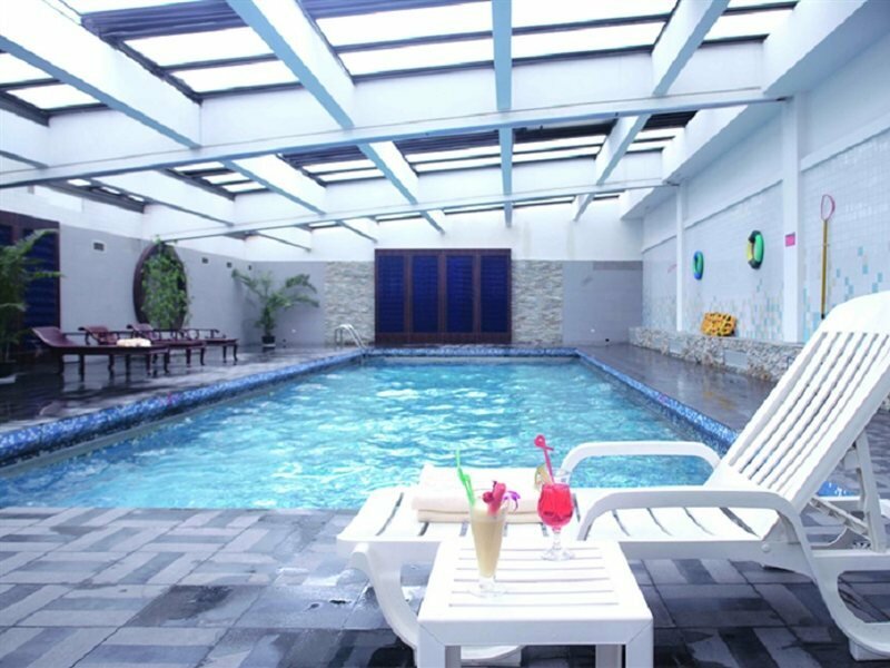 Фото Golden Tulip Shanghai Rainbow