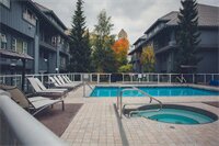 Фото Glacier Lodge Boutique Hotel