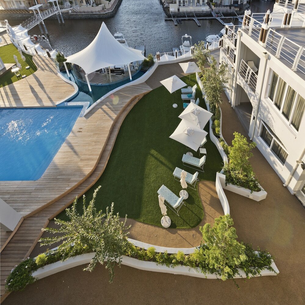 Фото Krystal Beach Hotel