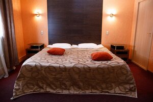 Fifth corner (4th Melanzhevaya Street, 2), hotel