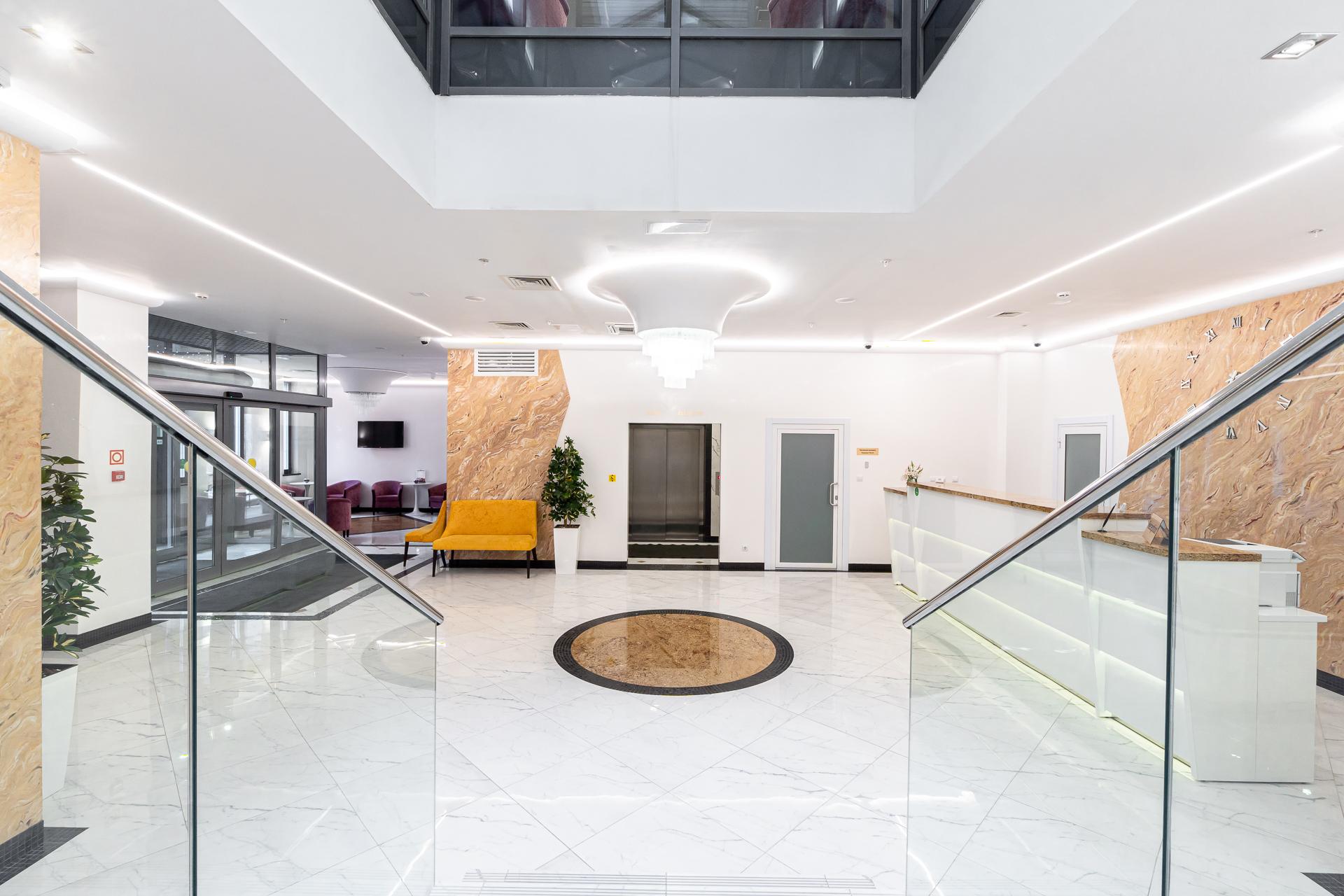 Фото Harbor Club  Hotel