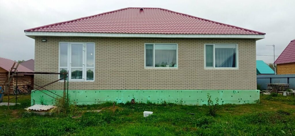 Facades and facade systems Dom Prom, Bogdanovich, photo