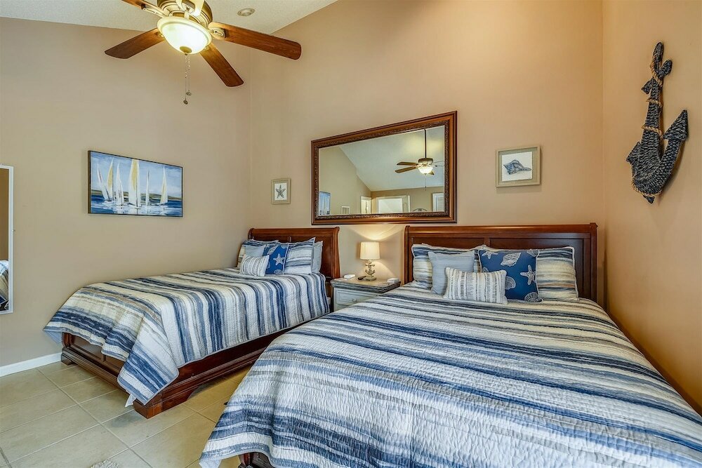 Фото Flip Flop Inn by Book That Condo