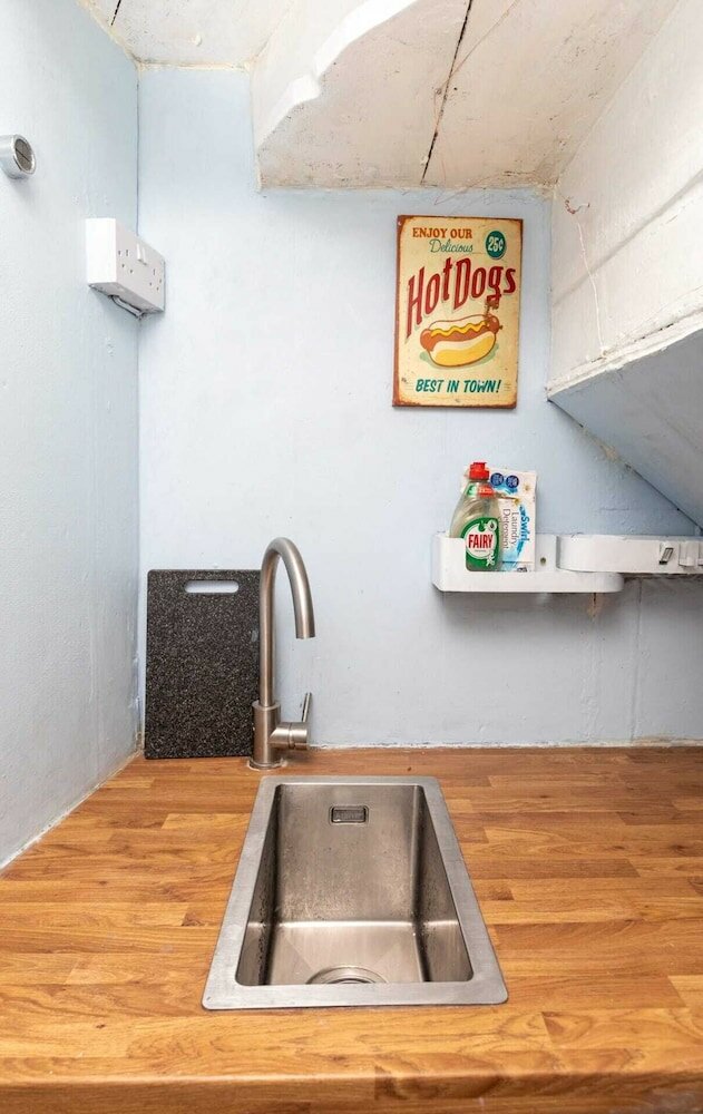 Фото Cosy Studio Apartment