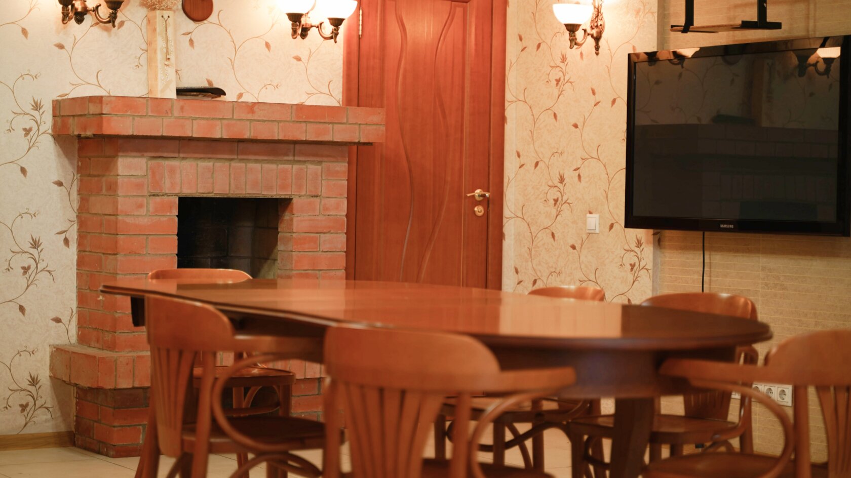 Фото Tony Wake Светлый