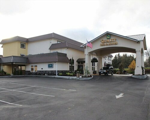 Гостиница Quality Inn & Suites Tacoma - Seattle в Такоме
