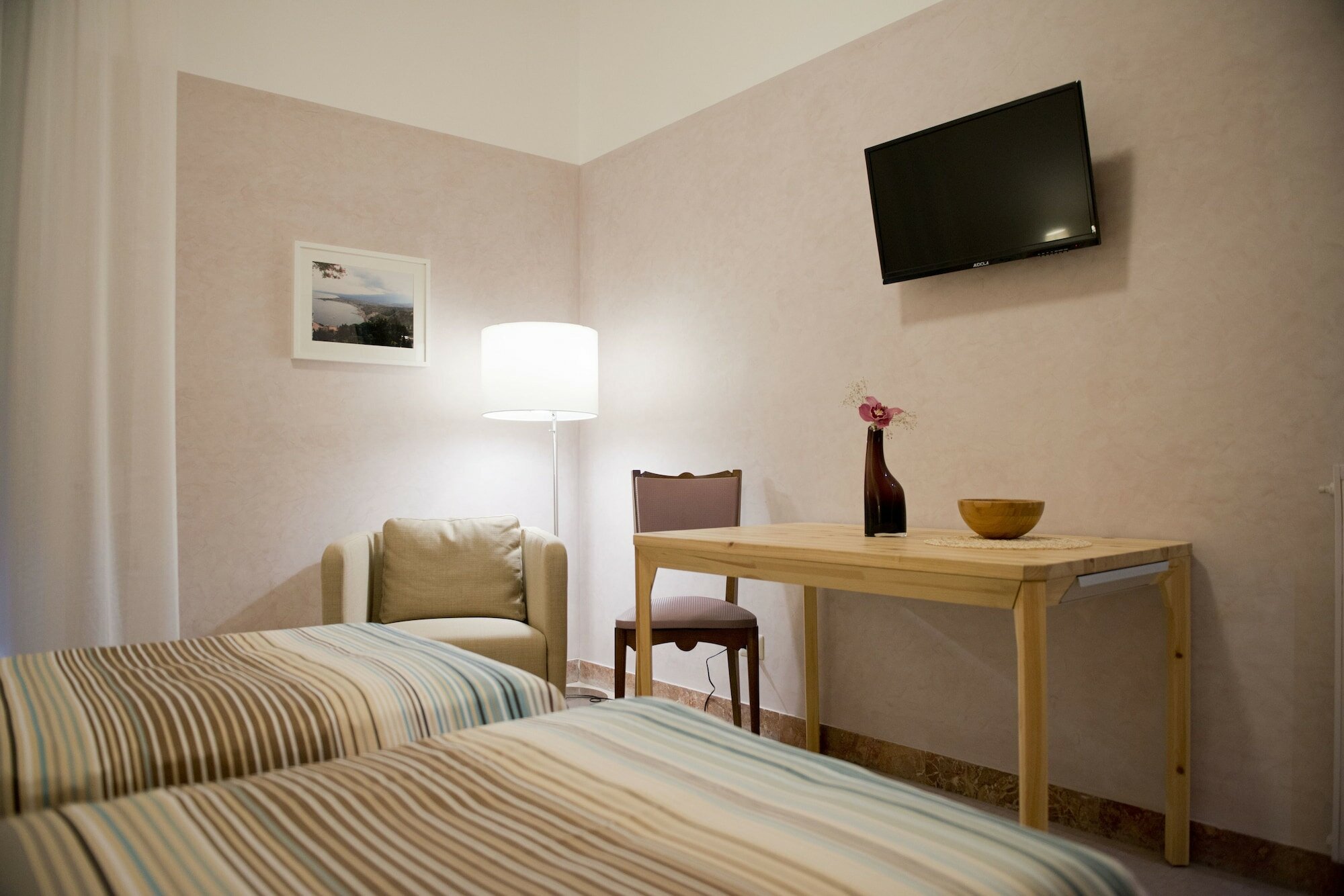 Фото Garibaldi R&b