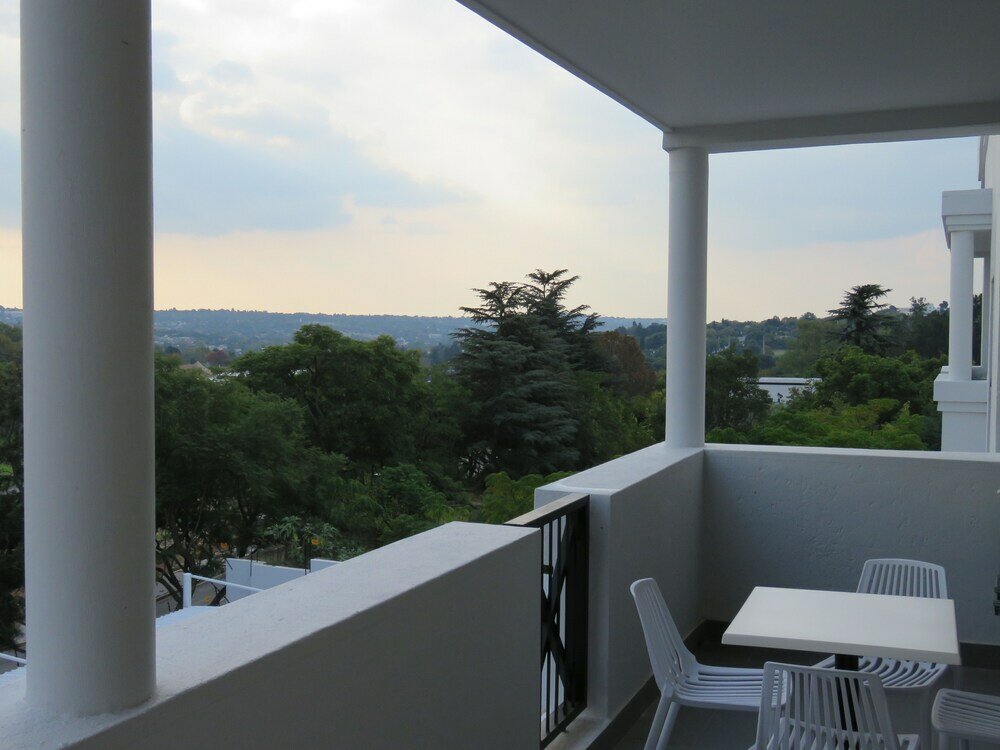 Фото The Residency Sandhurst