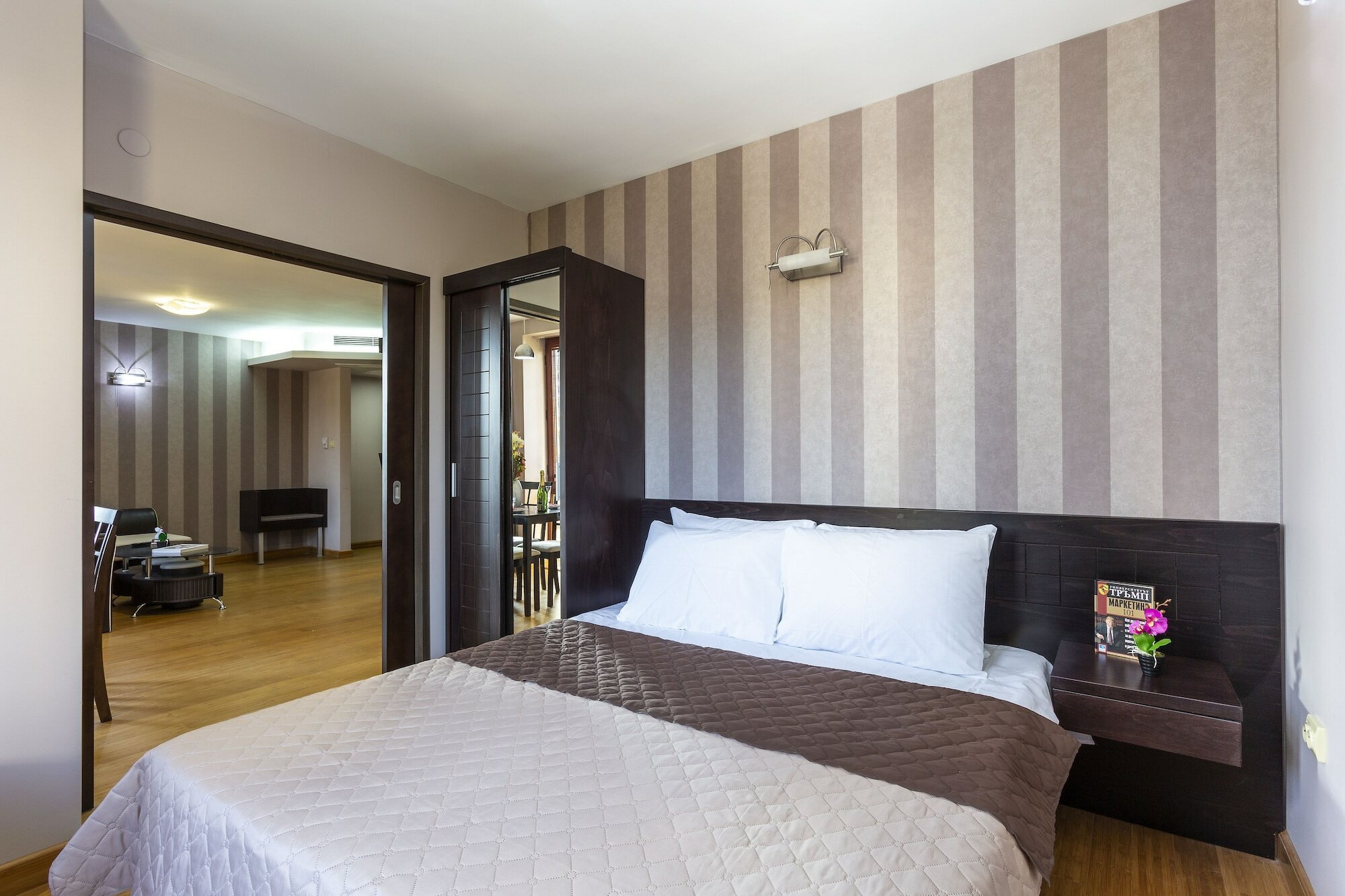 Фото CityHome Aparthotel