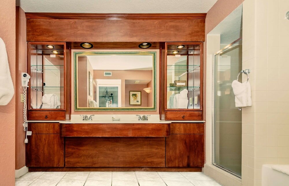 Фото Palm Beach Shores Resort and Vacation Villas