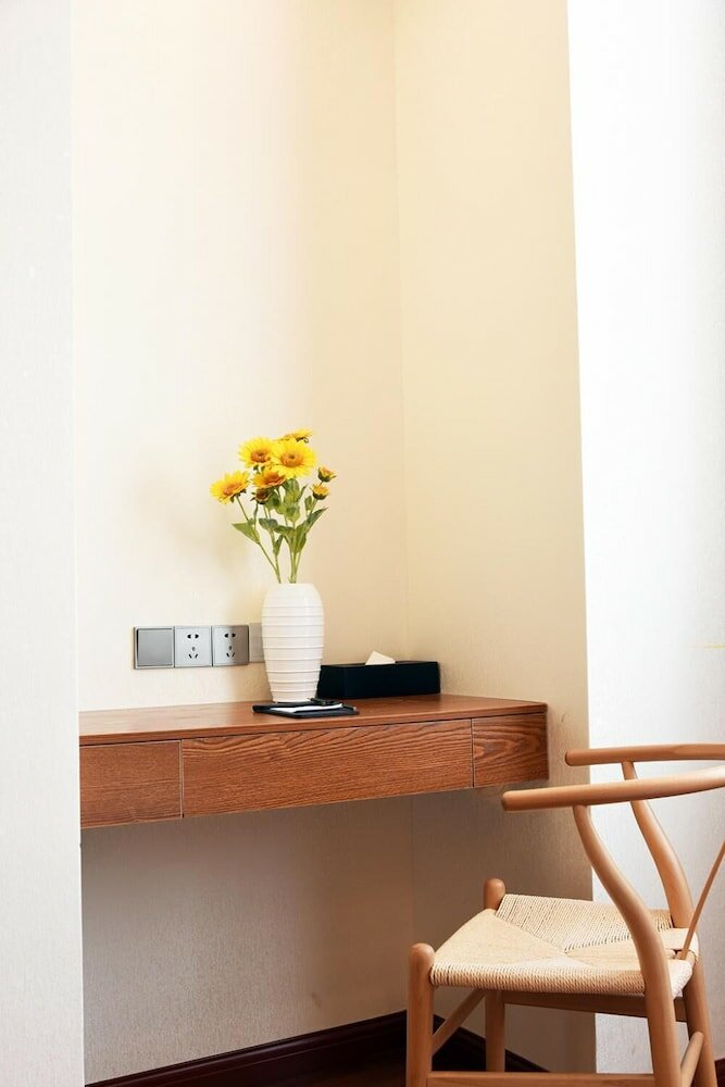 Фото Shanghai Linyin Holiday Hotel