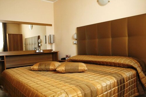 Гостиница Hotel Europa в Модене