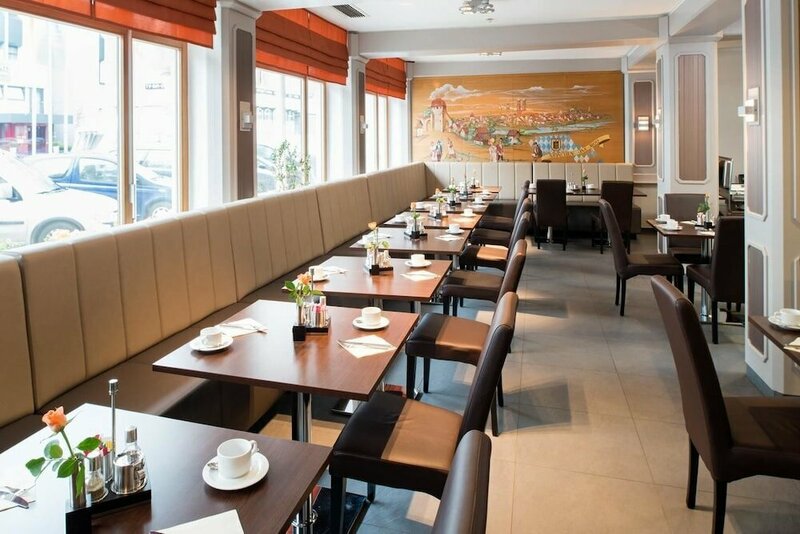 Гостиница Hotel Munich Deluxe в Мюнхене