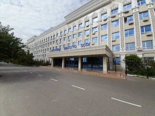 Латекс әйелдерінің қатысуымен азиялық порно видеолар