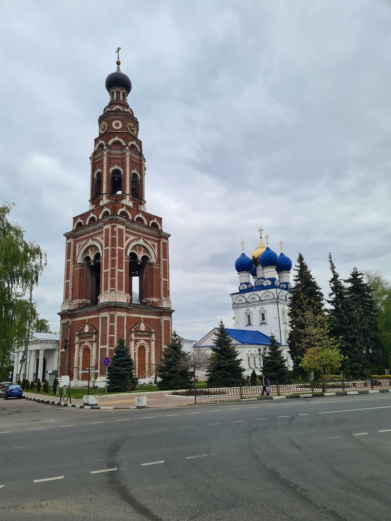 Достопримечательность Колокольня собора Михаила Архангела, Бронницы, фото