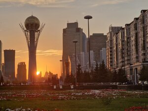 Байтерек (бул. Нуржол, 14, Астана), достопримечательность в Астане