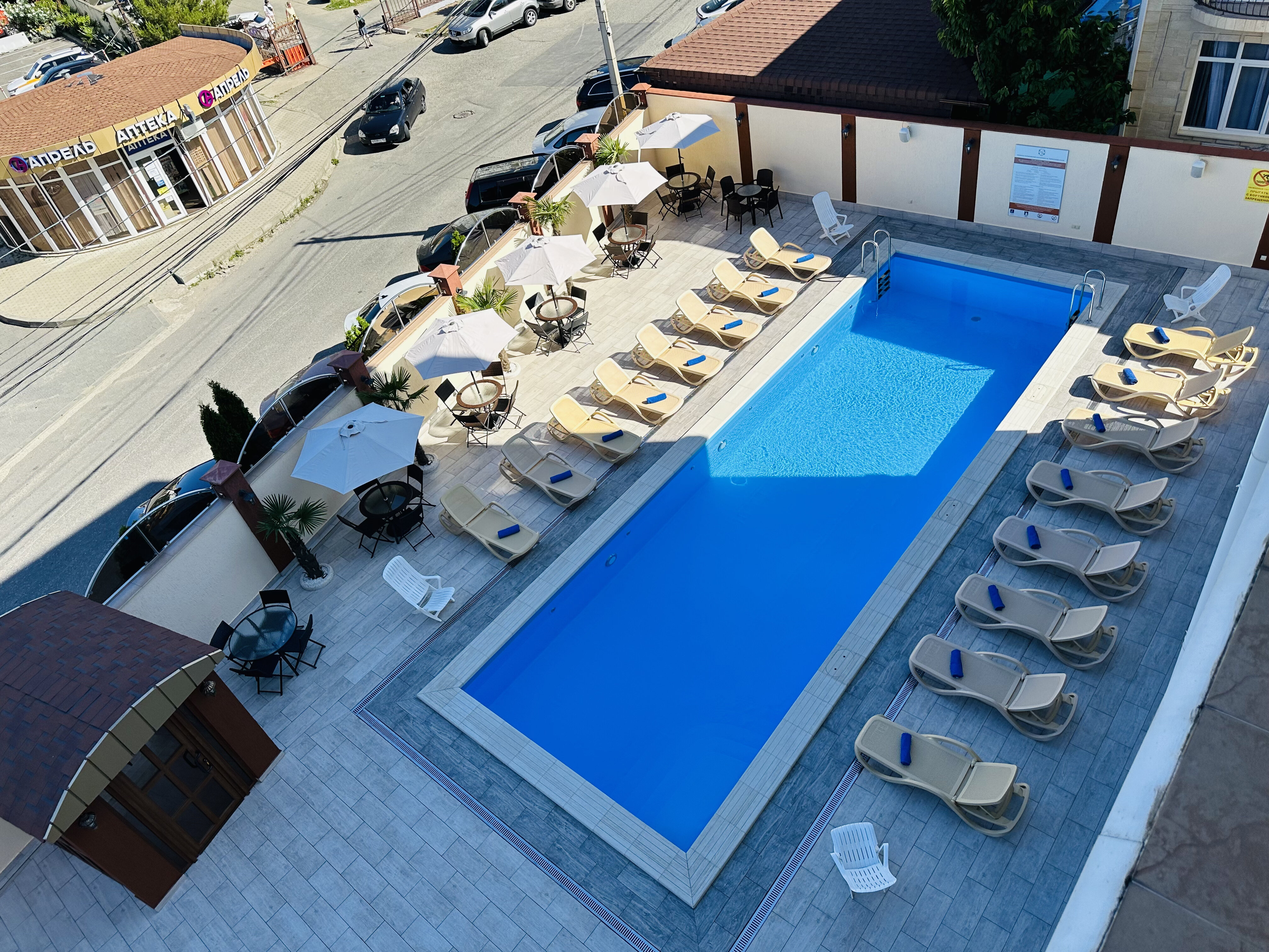 Фото Лазурное окно