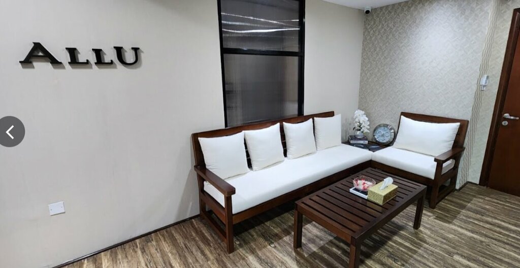 Second-hand shop Allu Dubai, Dubai, photo