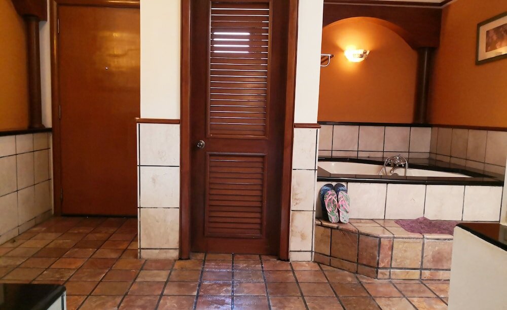 Фото Alpine Lxpd Premium Water Chalet