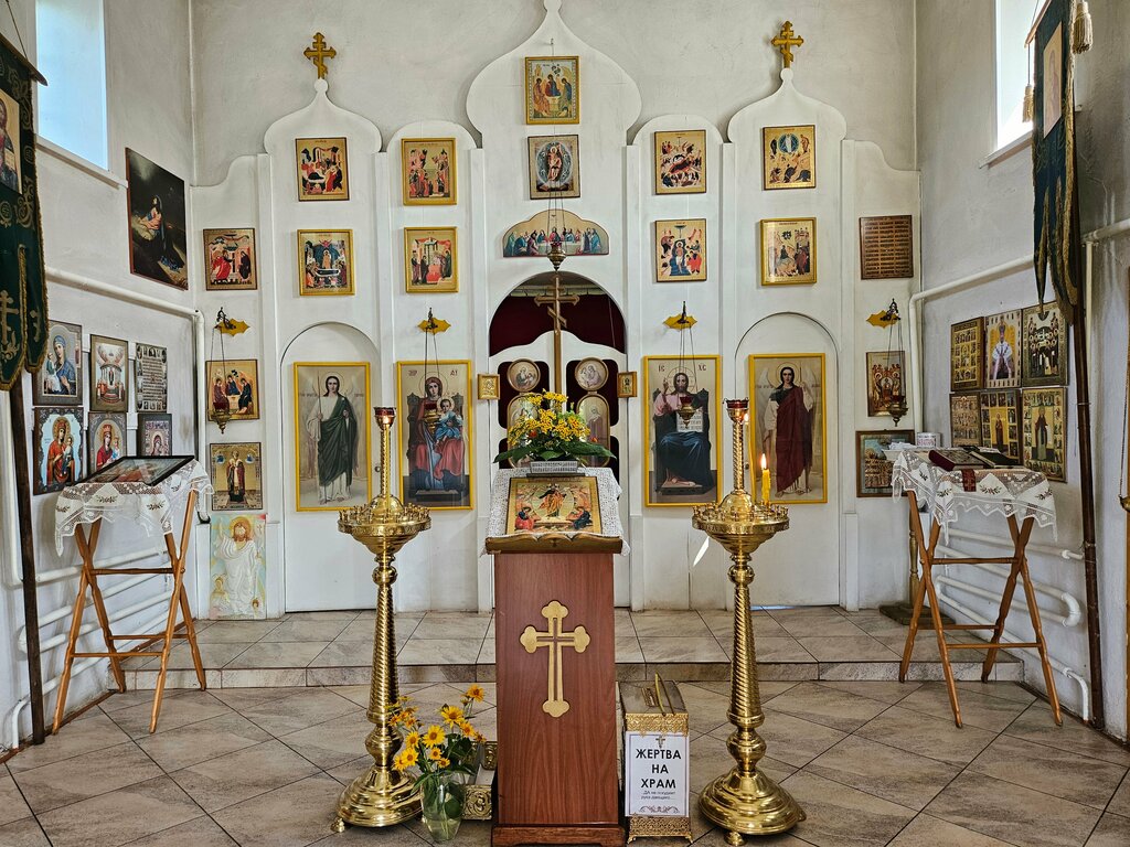كنيسة أرثوذكسية Voskreseniya Khristova na Novom Zalivenskom Kladbische Church ، مقاطعة أوريول، صورة