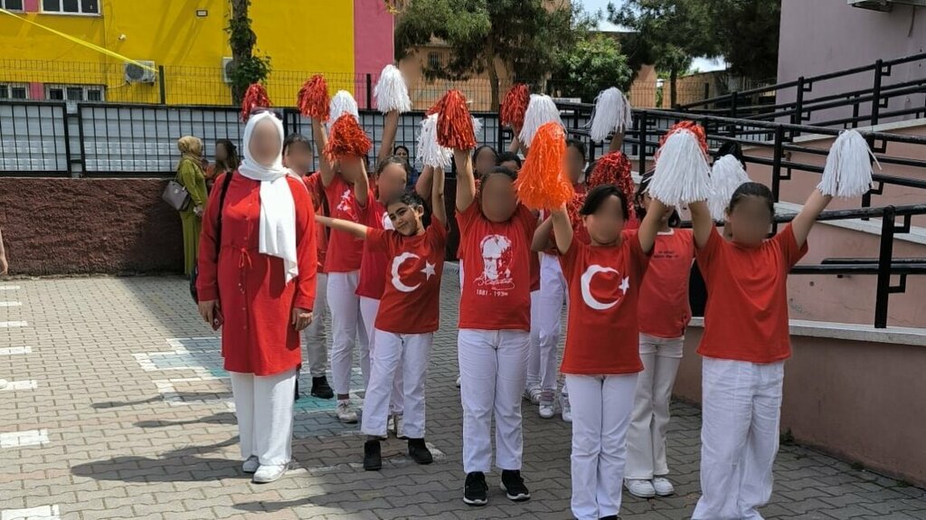 School Omer Refika Halicilar Middle School, Adana, photo