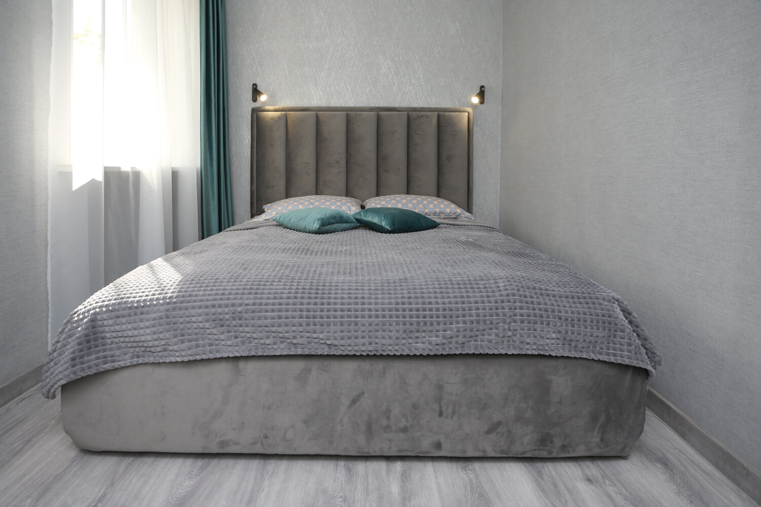 Фото Двухкомнатная квартира в самом центре