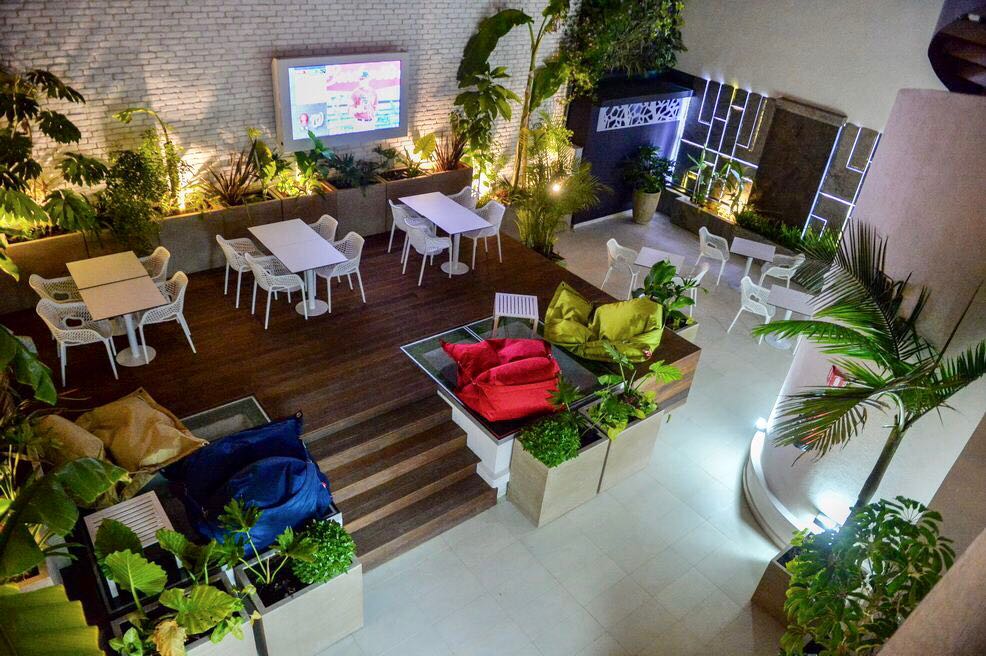 Фото отеля 2