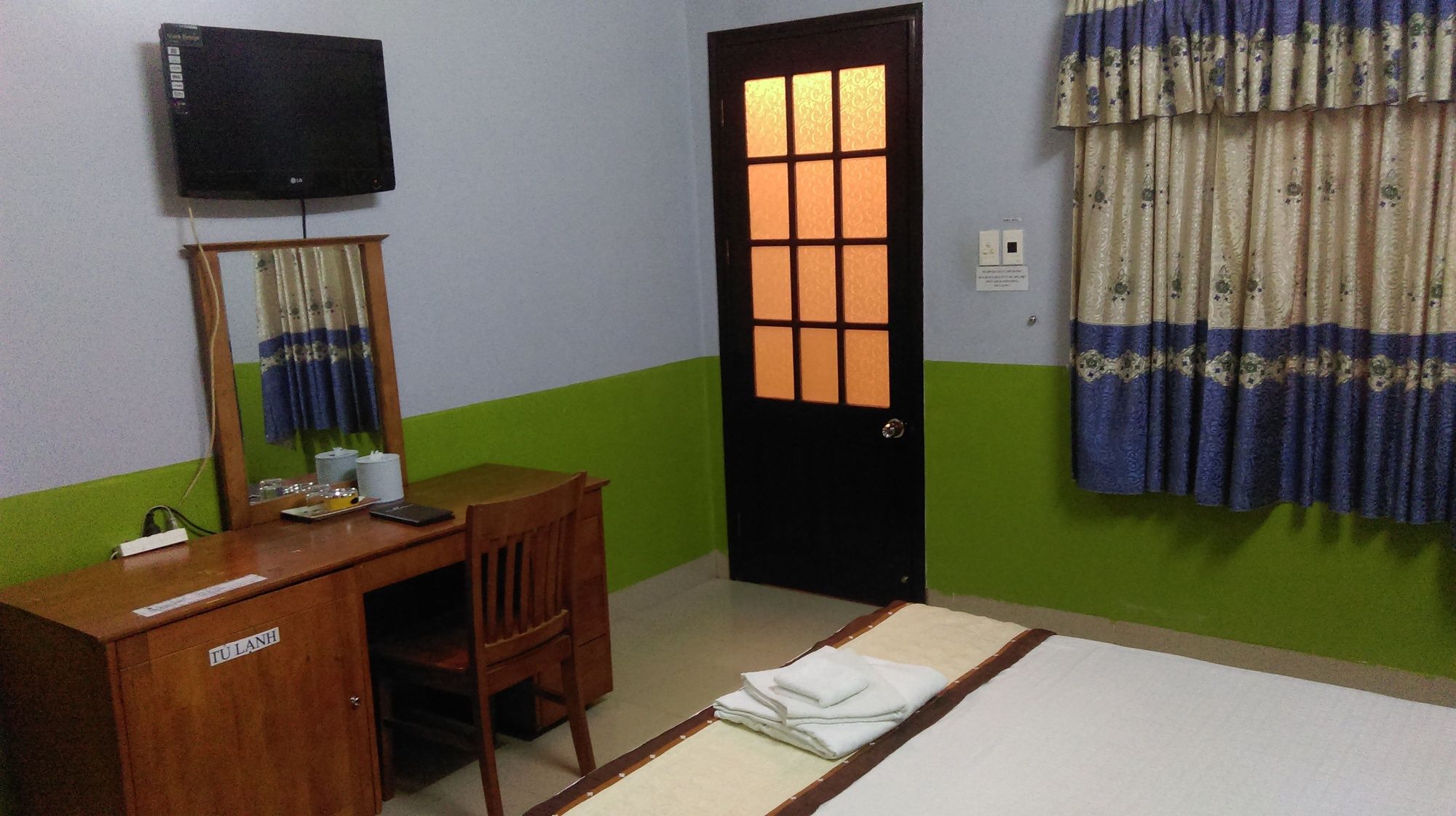 Фото Honey Hotel