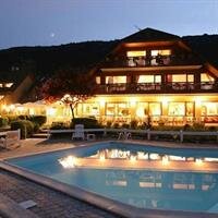 Гостиница Black Bass Hotel в Шамбери