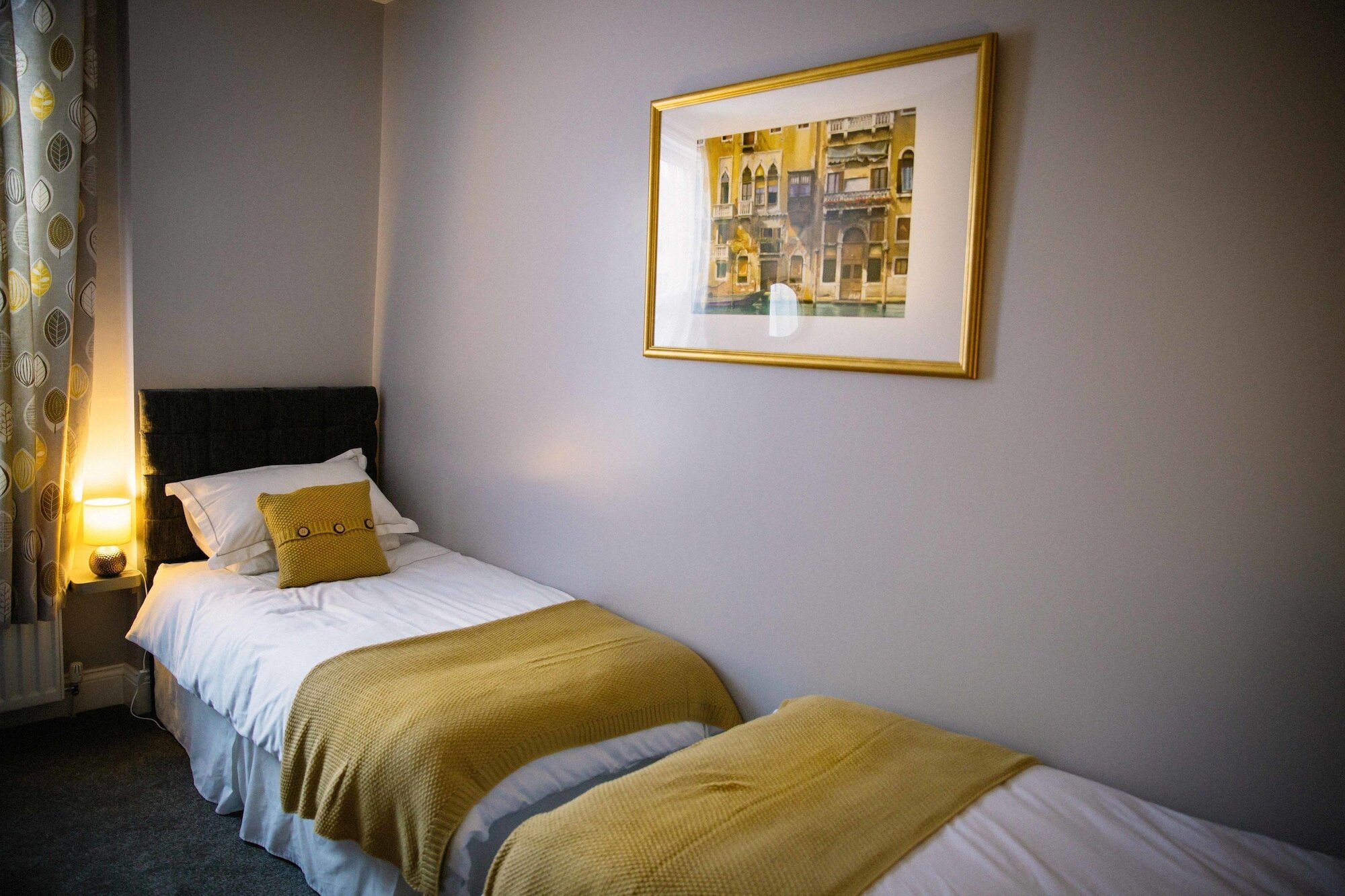 Фото Coalminer's Cottage