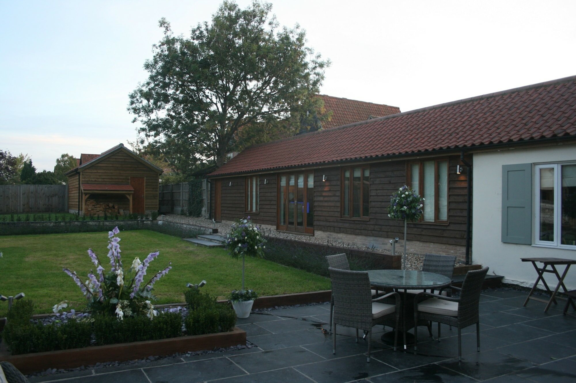 Фото Appletree Cottages